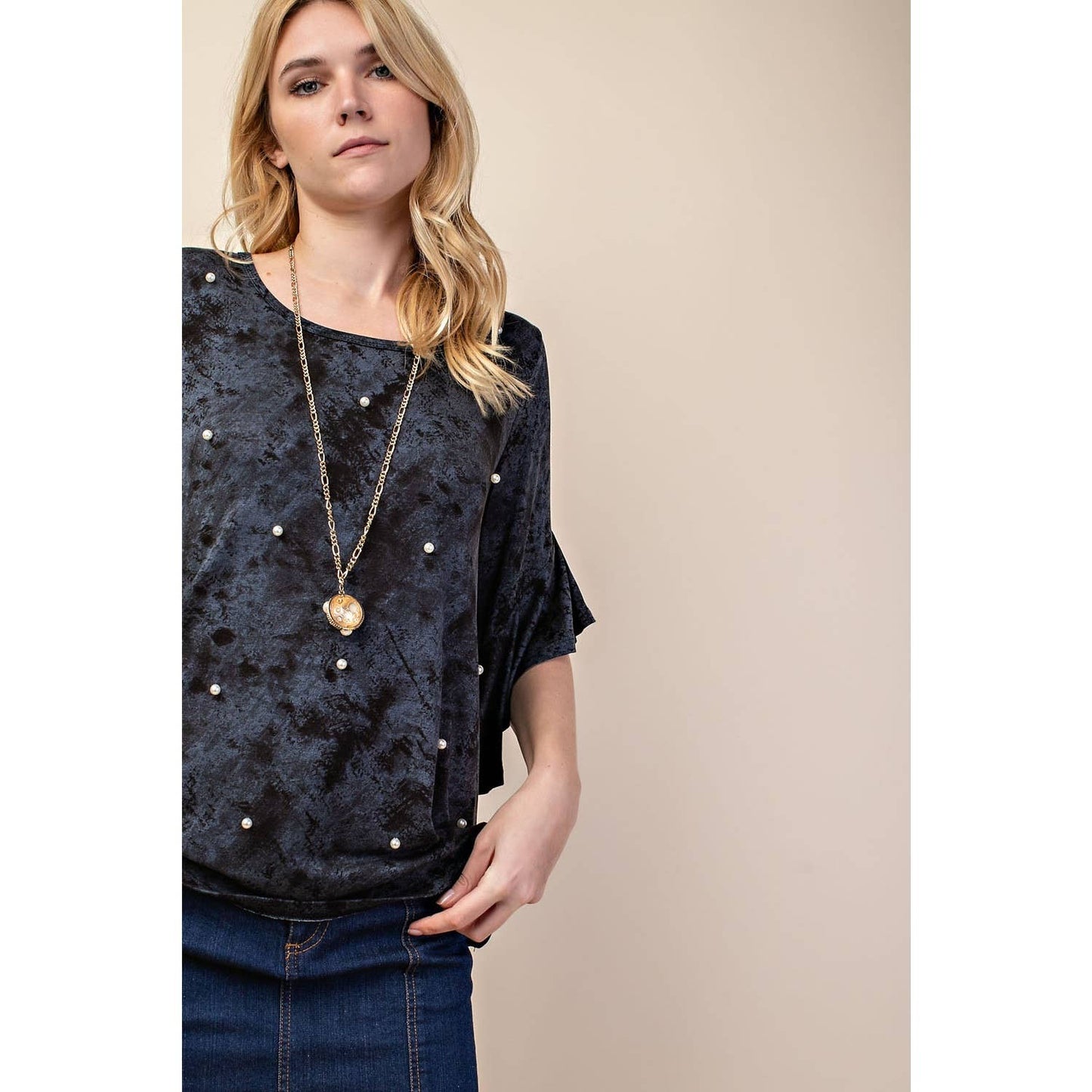 RUFFLE SLEEVE ELBOW LENGTH MULTI COLOR JERSY KNIT TOP WITH PEARLS