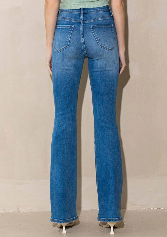 HIGH RISE STRETCHY DISTRESSED BOOTCUT JEANS | SIZES 7 ONLY