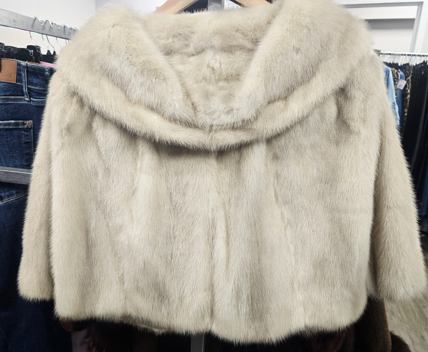 Genuine Fur Mink Stole Multicolor Ivory & Taupe