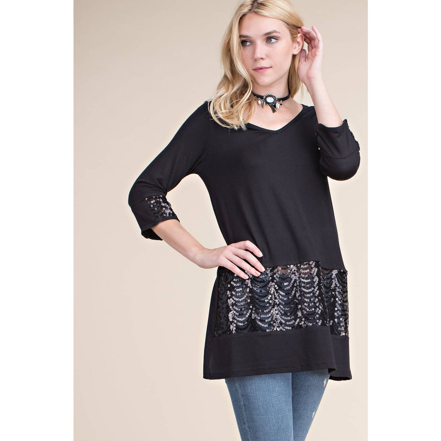 SEQUINS DETAIL ON TOP & SLEEVE V NECK TUNIC KNIT TOP