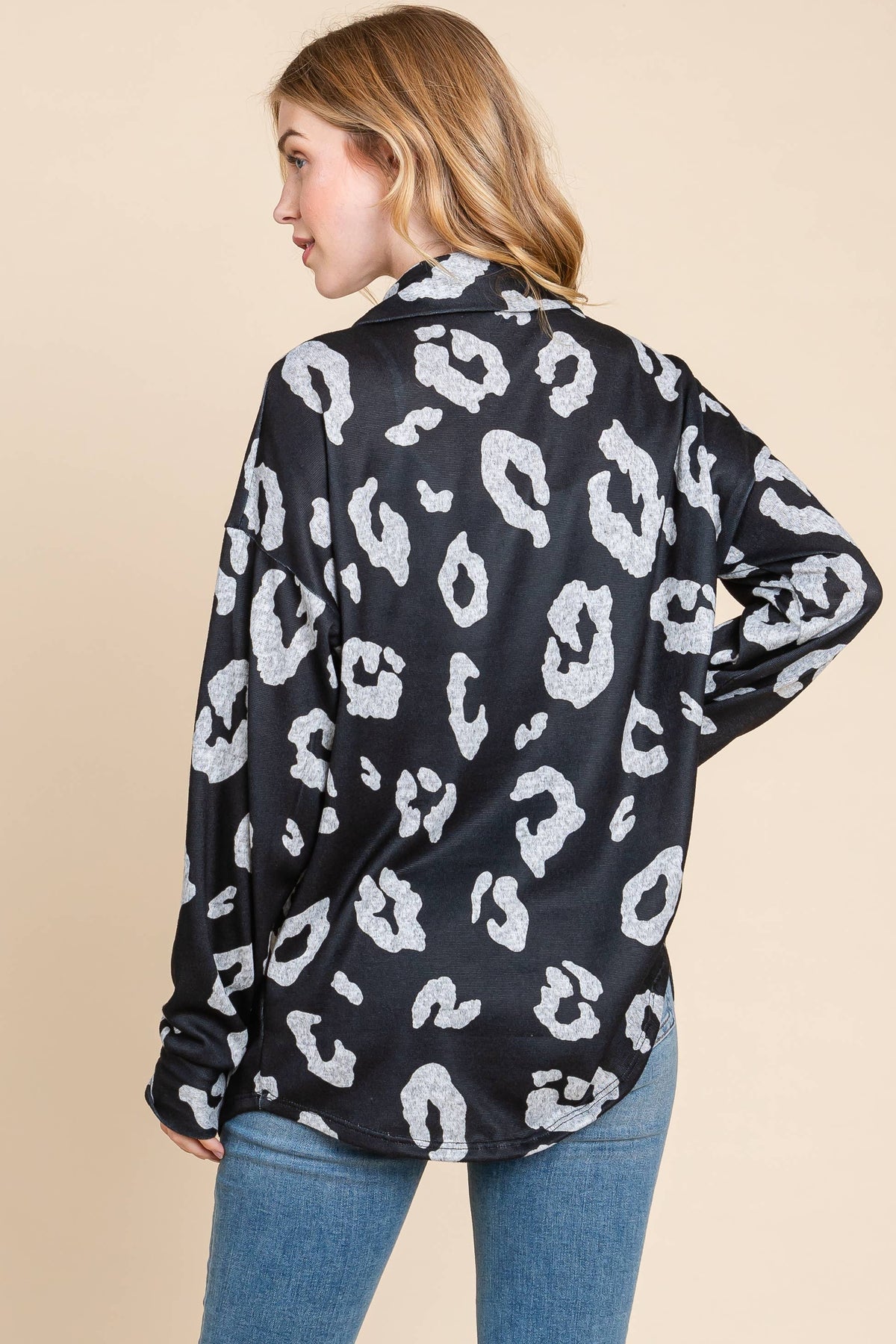 LIGHTWEIGHT BLACK & GRAY BUTTON DOWN L/S SHACKET  | LARGE & XL ONLY | Charlotte's Classy Closet