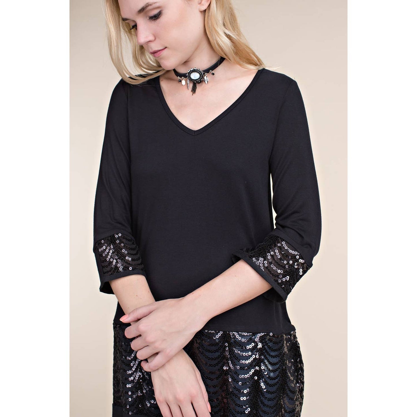 SEQUINS DETAIL ON TOP & SLEEVE V NECK TUNIC KNIT TOP