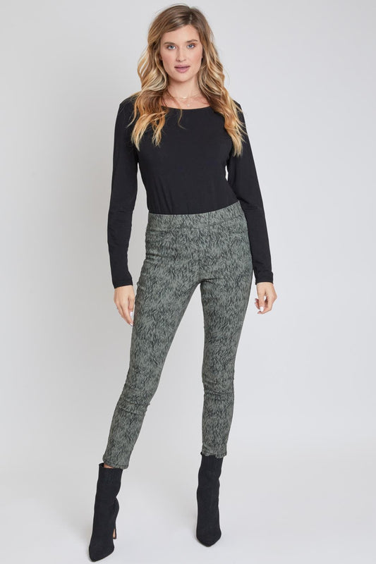 HIGH RISE COMFORT STRETCH OLIVE GREEN & BLACK PRINT JEGGINGS | MEDIUM ONLY