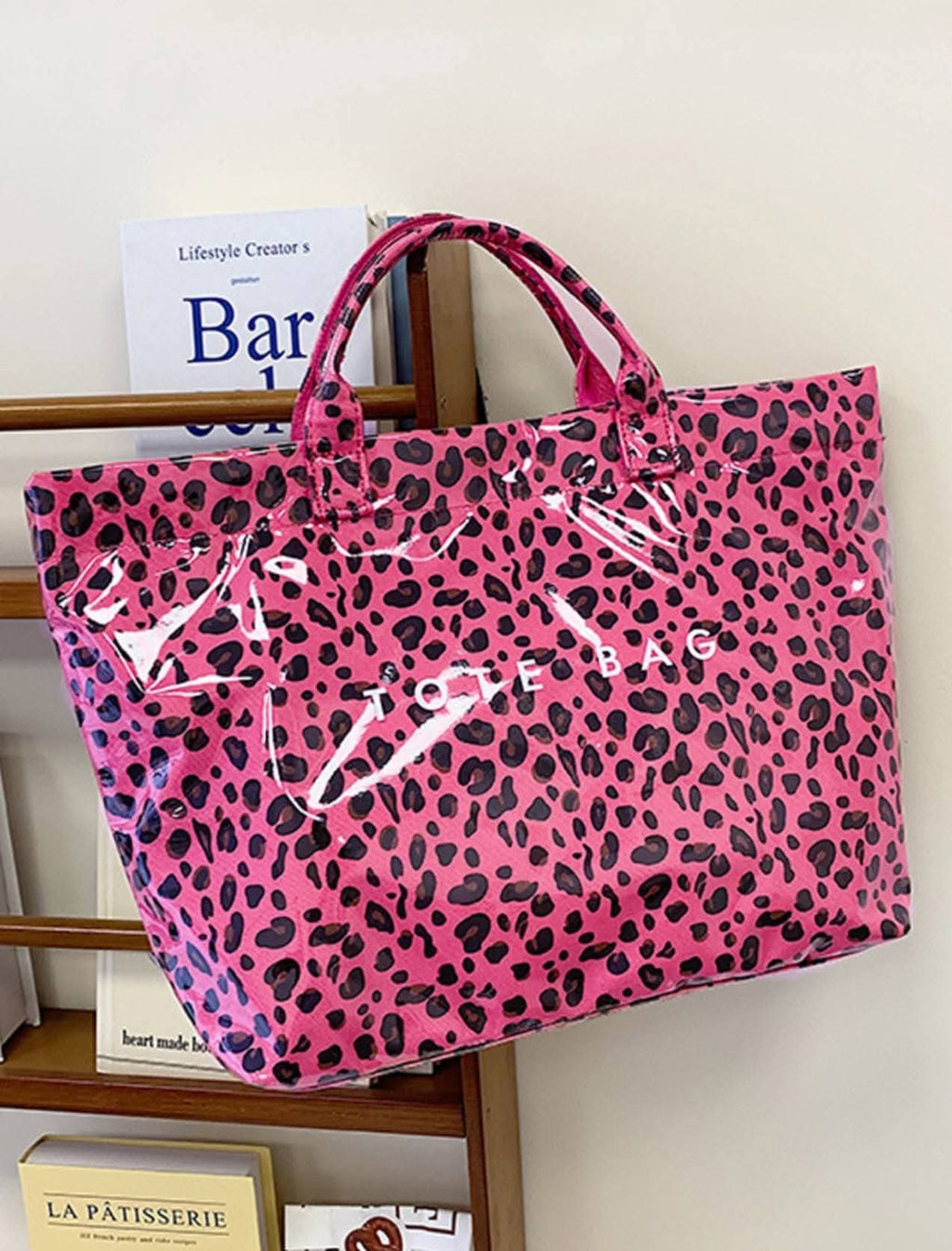 THE TOTE BAG