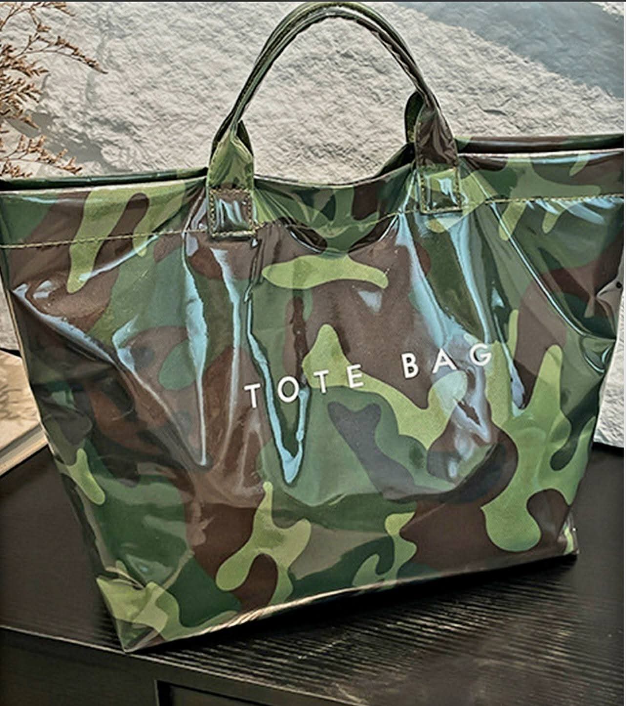 THE TOTE BAG