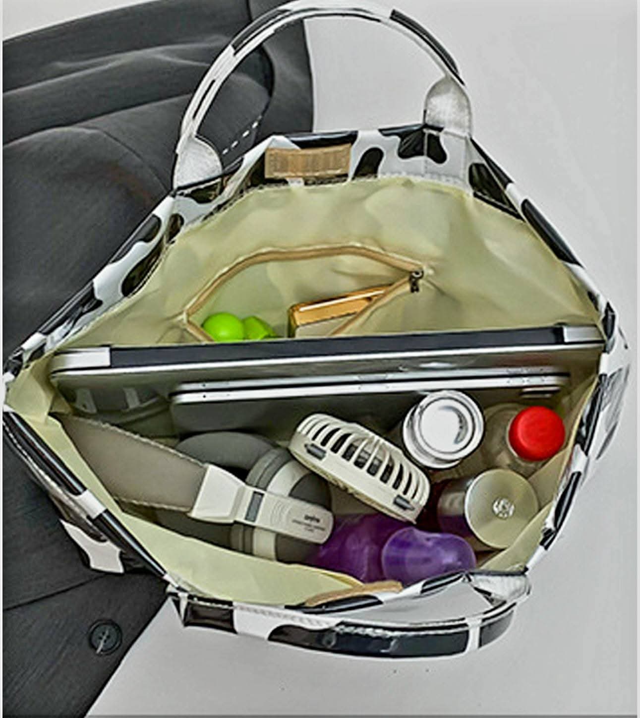 THE TOTE BAG