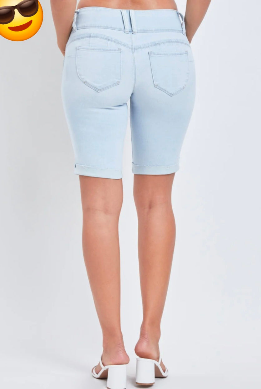 WANNABETTABUTT ACID WASHED 3-BUTTON RAW HEM CUFF SHORTS