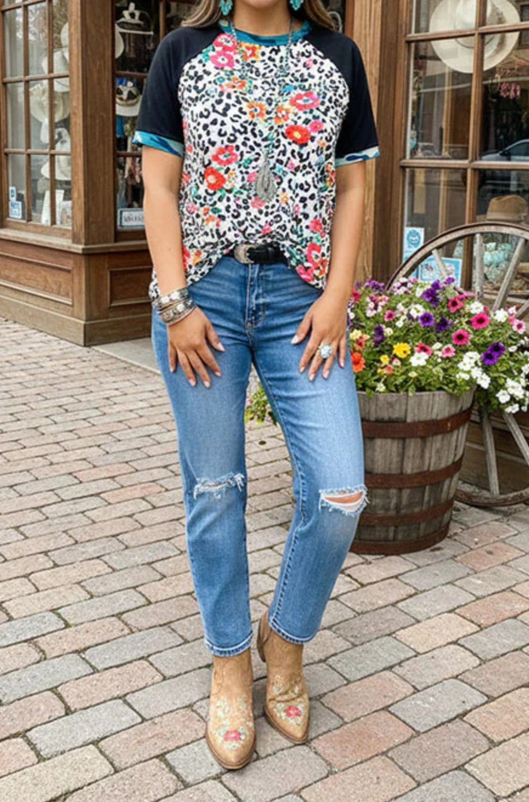 Southern Stitch Animal & Floral Print Raglan S/S T-Shirt