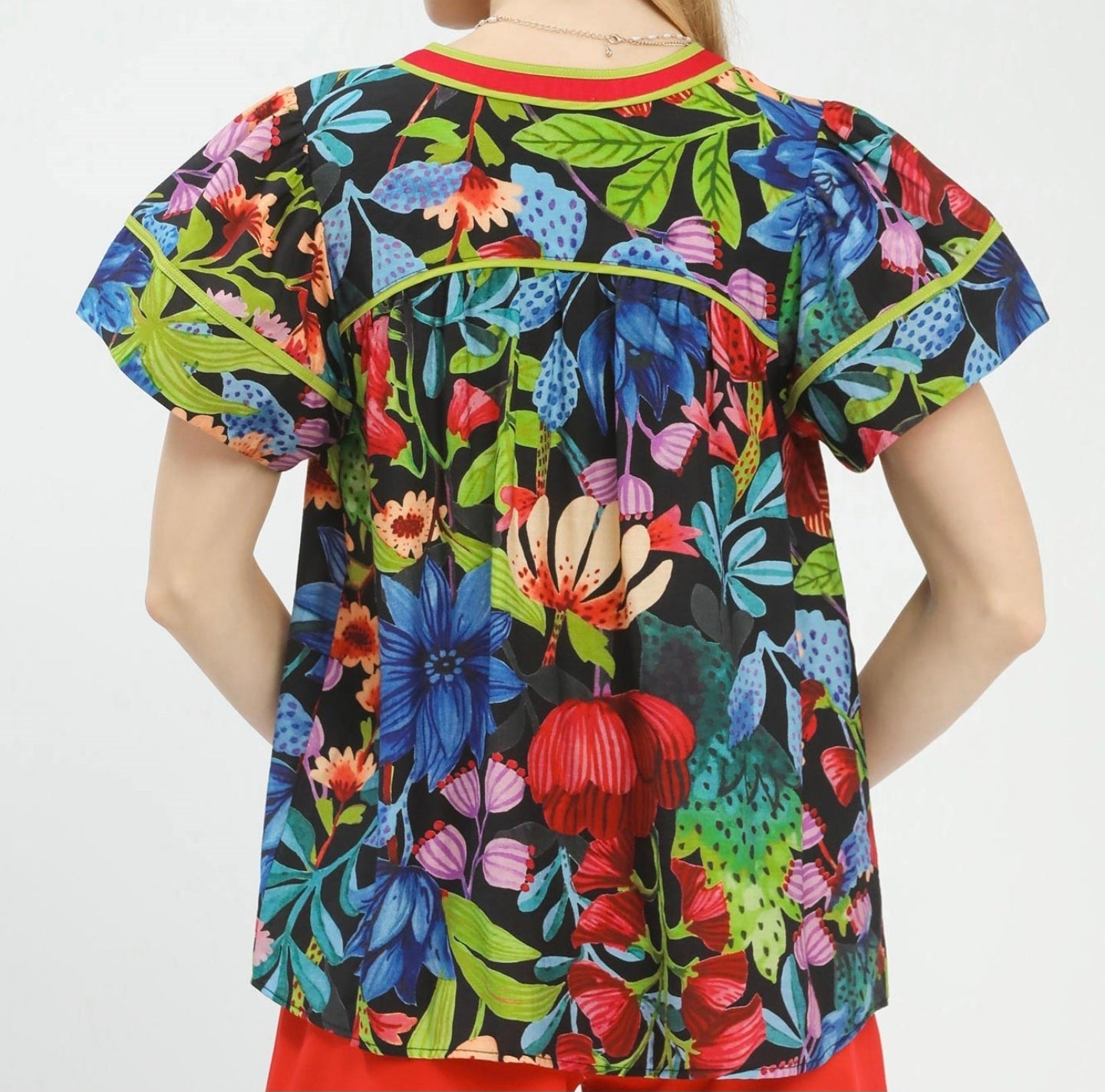 Umgee Black Embroidered Floral V-Neck Top | Puff Sleeve
