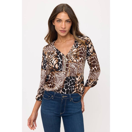 ANIMAL PRINT SQUARE ZIPPER 3/4 LENGTH TAB SHIRT