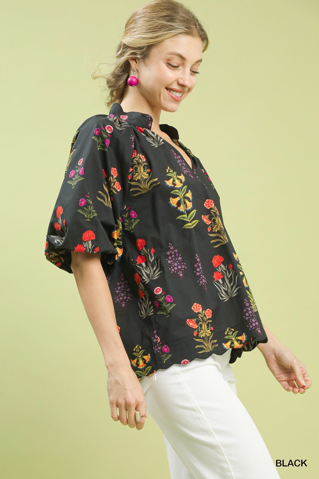 Umgee Floral Print Puff Sleeve Black Top | Scalloped Hem & Collar