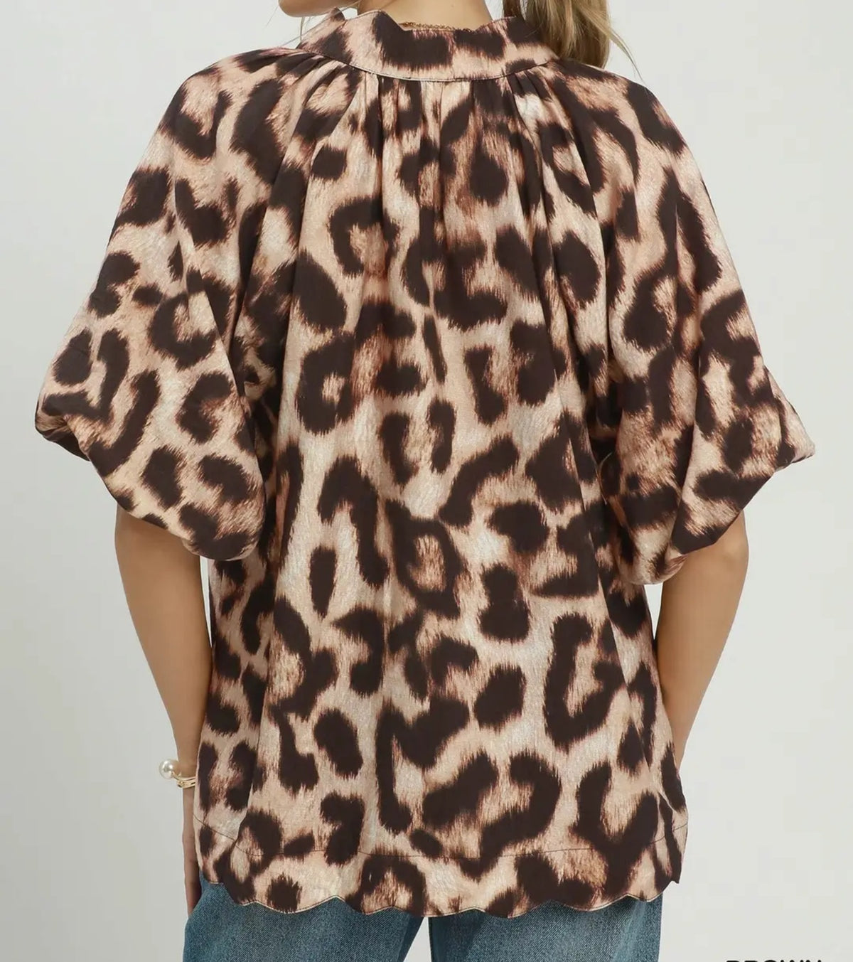 Umgee Scalloped Hem & Neckline Animal Print Puff Sleeve Top - photo 5